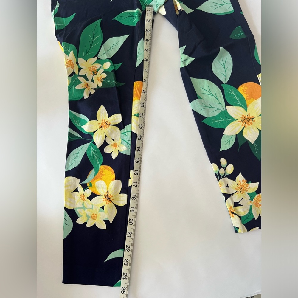 Old Navy Floral Print Pixi Pants - Picture 4 of 6